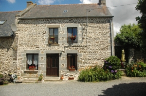 Gite Brittany Sleeps 8 les Moulins