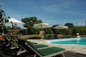 Holiday gite Brittany private heated swimming pool